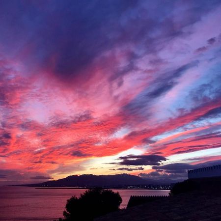Ole Hostels Malaga Zambrano Exteriér fotografie