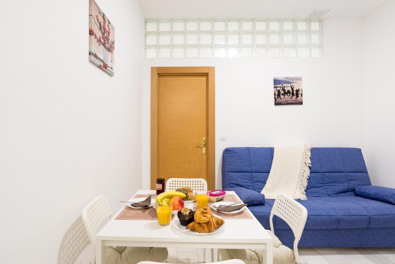 Ole Hostels Malaga Zambrano Exteriér fotografie