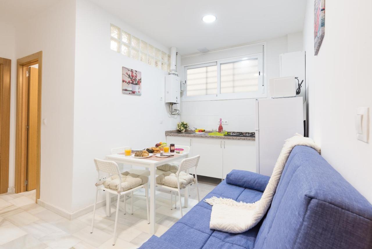 Ole Hostels Malaga Zambrano Exteriér fotografie
