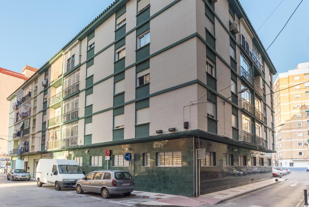Ole Hostels Malaga Zambrano Exteriér fotografie